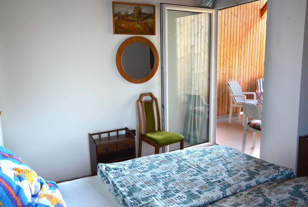 Appartement Benedekné Háza à Gyenesdiás Extérieur photo