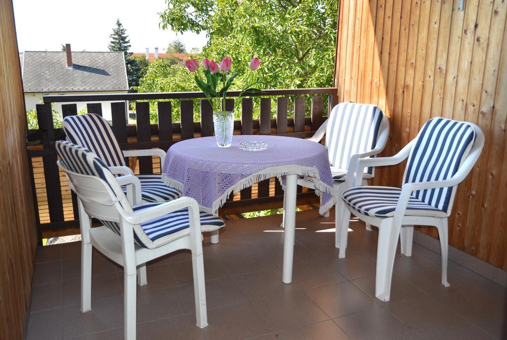 Appartement Benedekné Háza à Gyenesdiás Extérieur photo